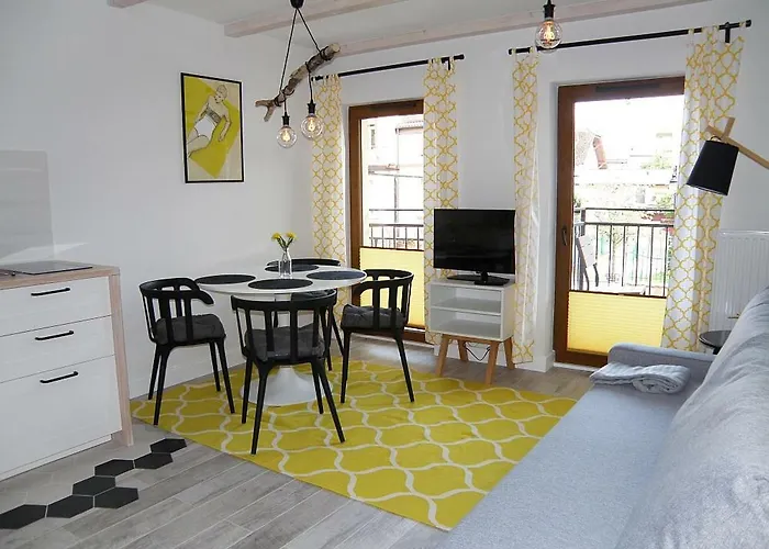 Alloggio in famiglia Aloza *